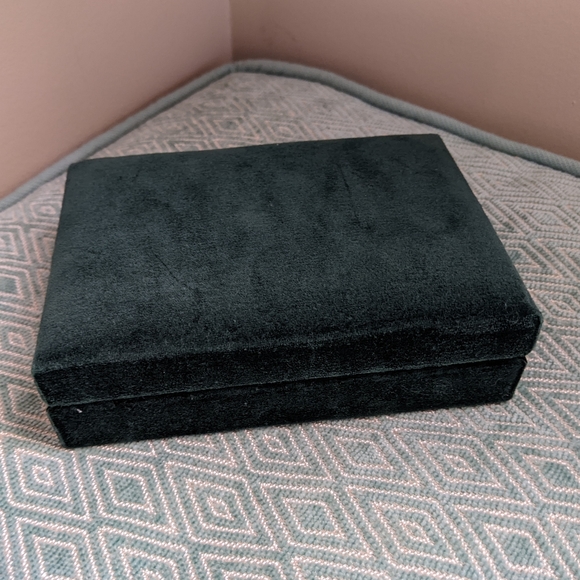 Neiman Marcus Gingerbread Salt & Pepper Shakers - Picture 10 of 10